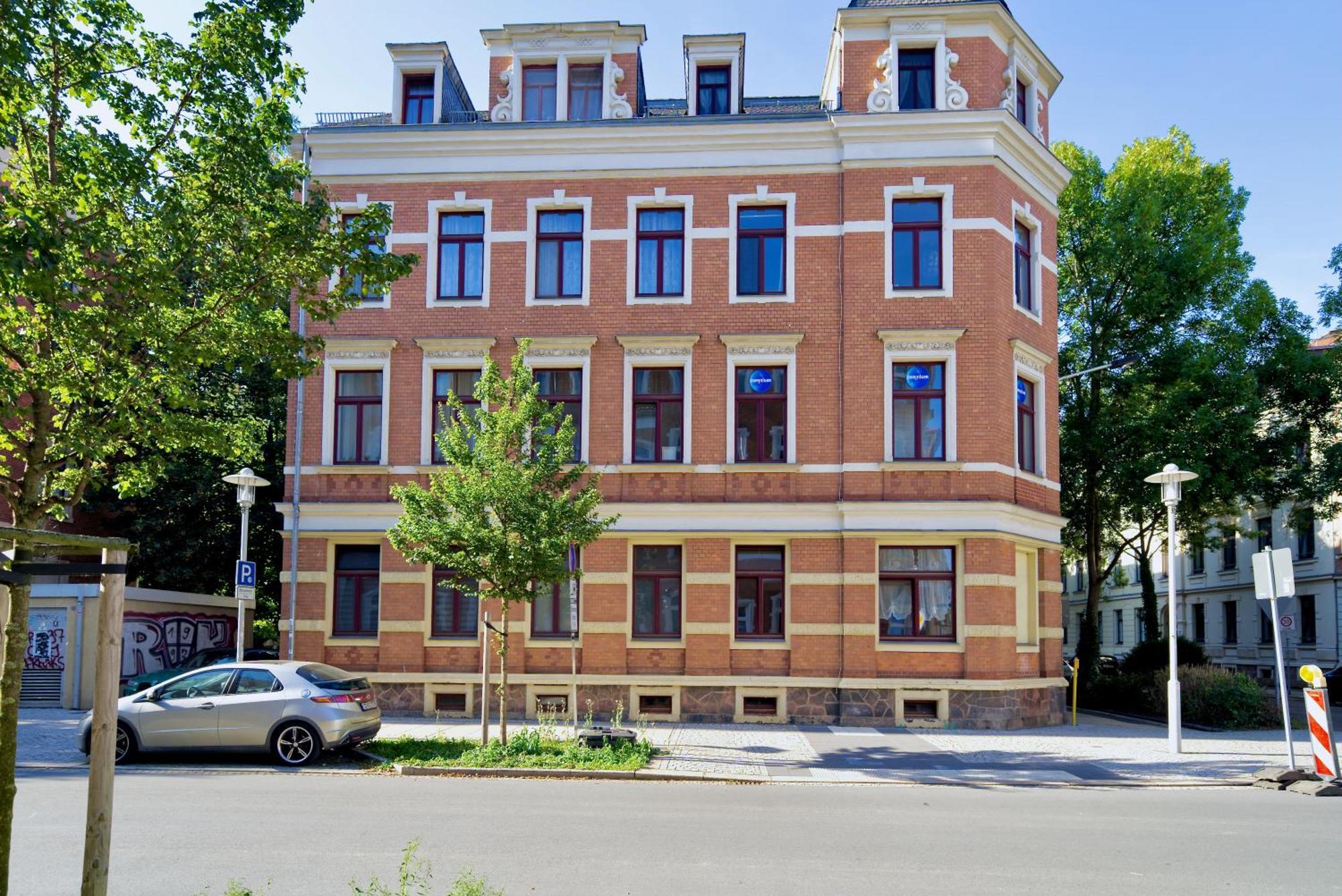 Edler Wohnraum Noble Stadtoase Mit Boxspringbett, Kaffeevollautomat & Parkplatz Zwickau Zewnętrze zdjęcie