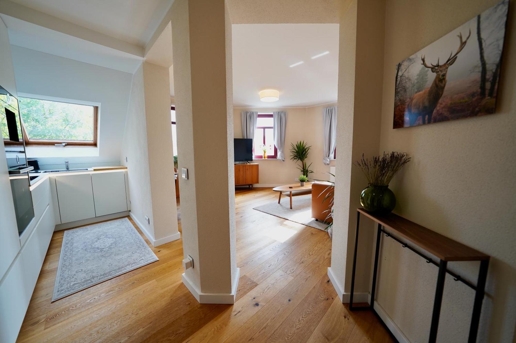 Edler Wohnraum Noble Stadtoase Mit Boxspringbett, Kaffeevollautomat & Parkplatz Zwickau Zewnętrze zdjęcie