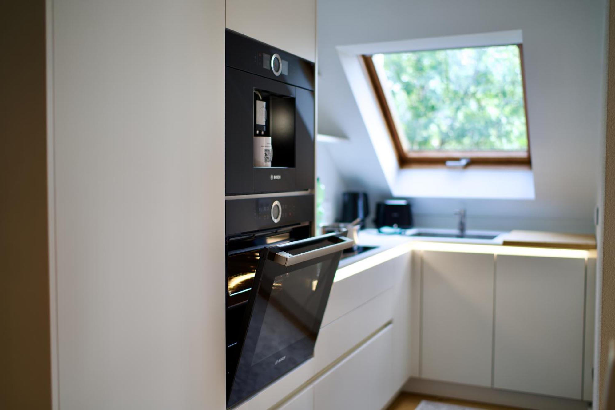 Edler Wohnraum Noble Stadtoase Mit Boxspringbett, Kaffeevollautomat & Parkplatz Zwickau Zewnętrze zdjęcie